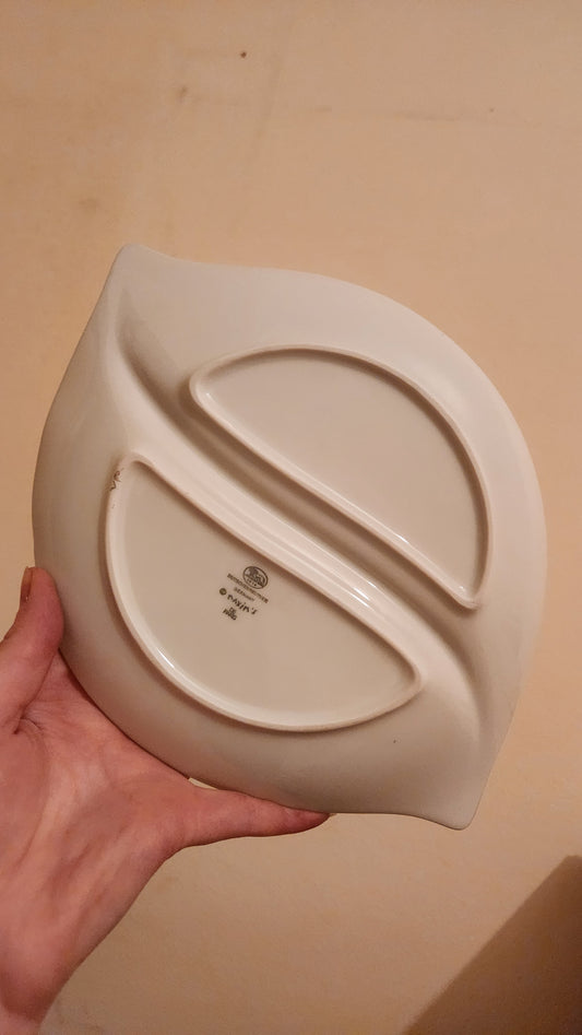 Hutschenreuther Maxim's de Paris leaf-shaped porcelain dish