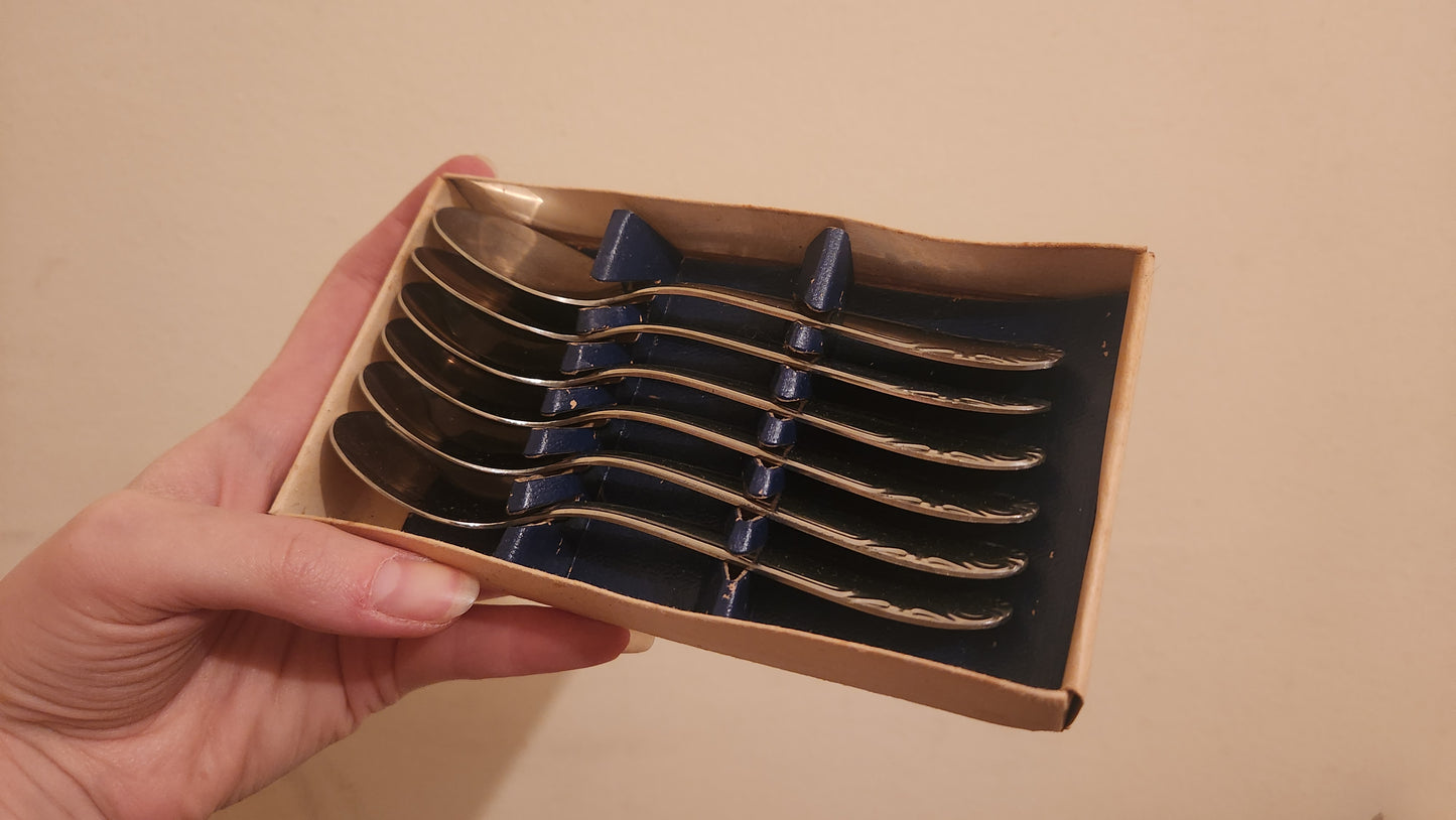 Vintage unused israeli set of 6 hama teaspoons