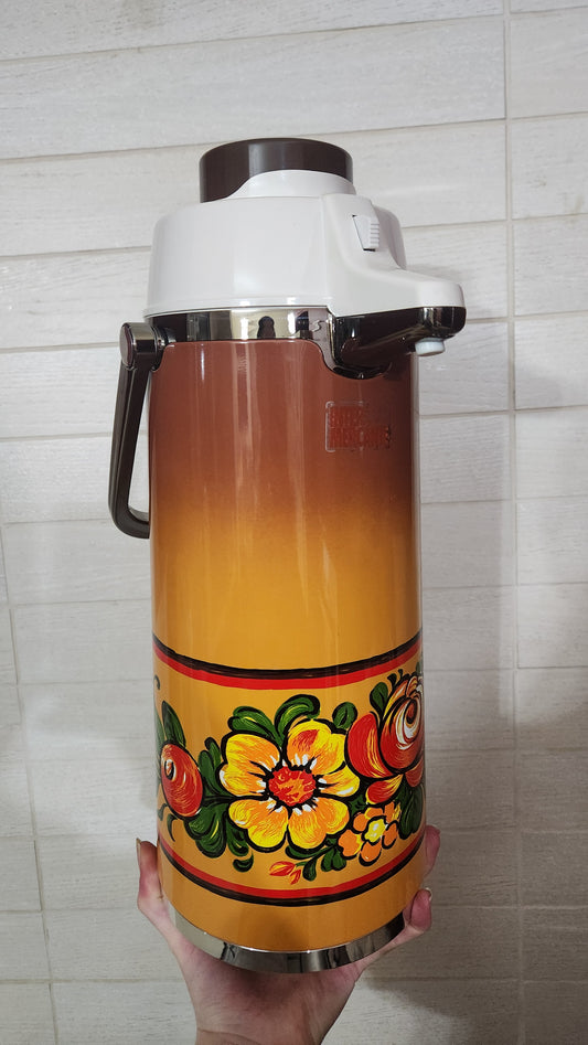 Vintage 1970s Japanese Pump Thermos - Zillertal Decor - 1.9L