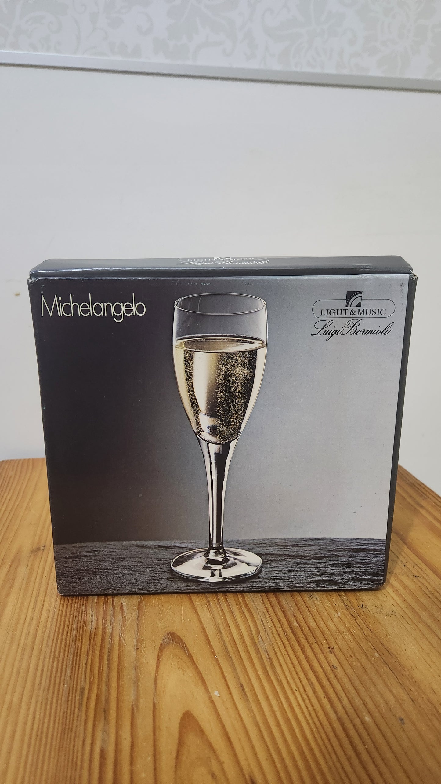Set of 6 Luigi Bormioli Michelangelo crystal champagne glasses