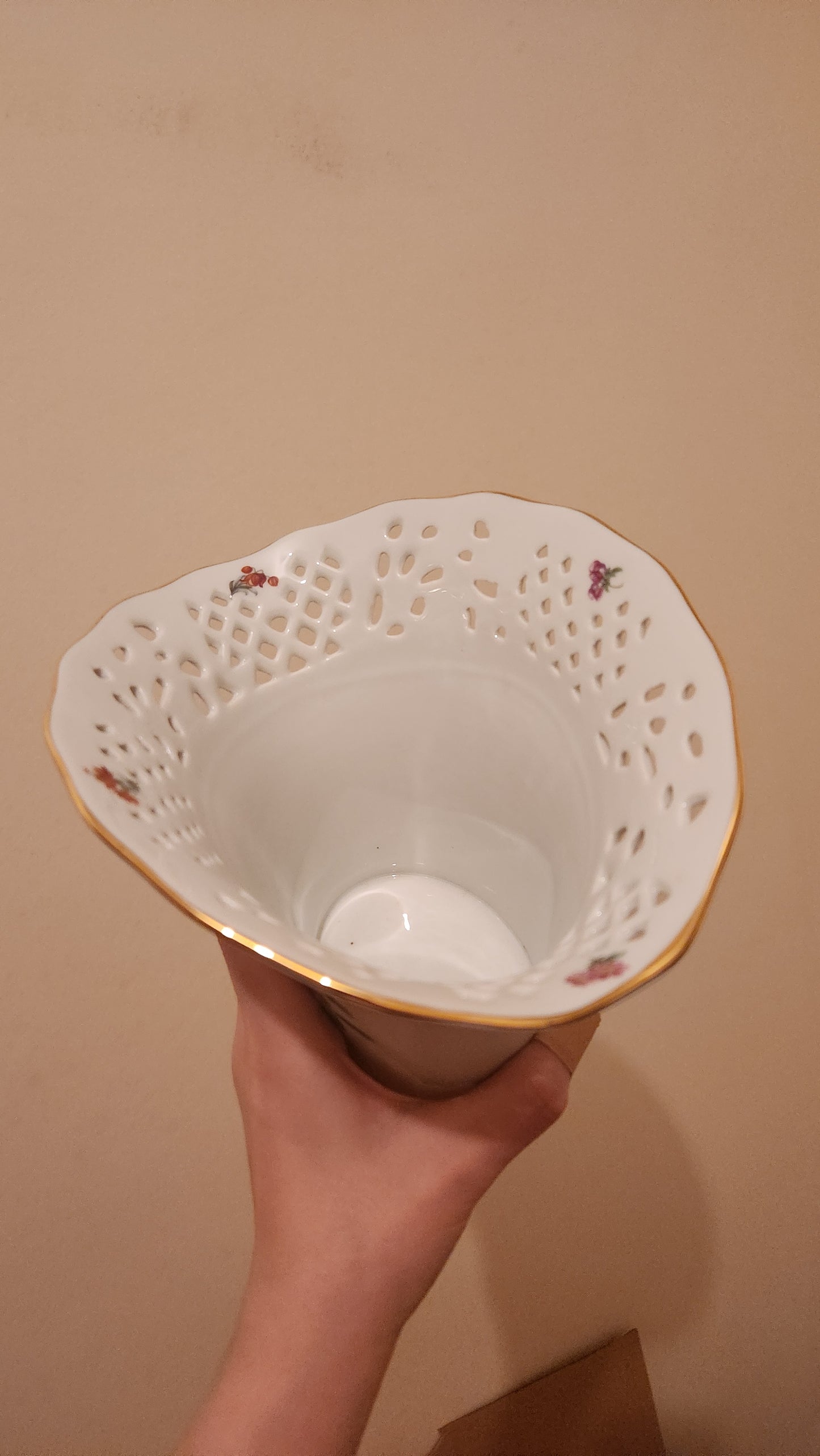 Schumann Arzberg vase
