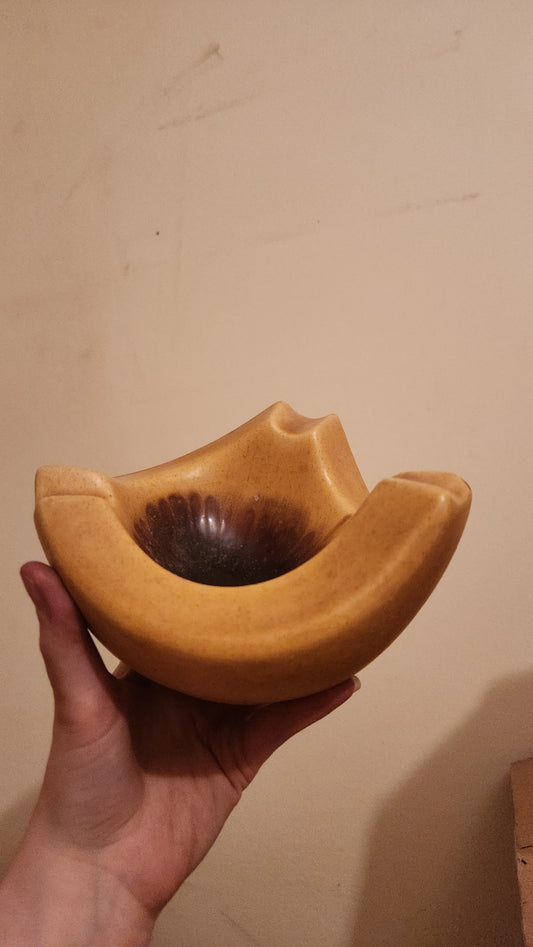 kedan ceramic ashtray