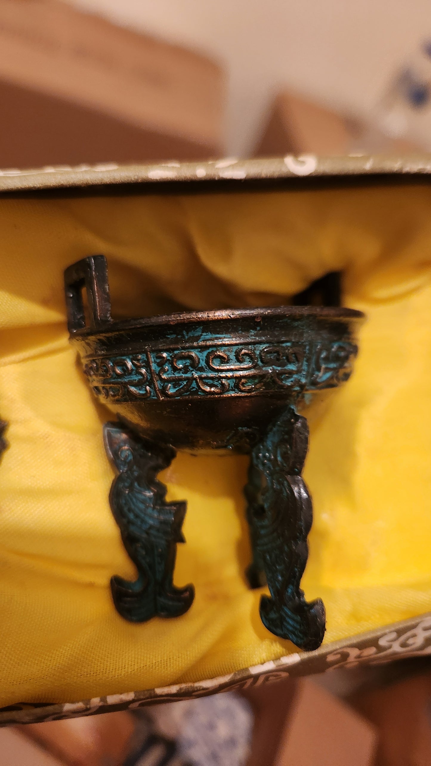 Vintage miniature Chinese bronze ritual vessels