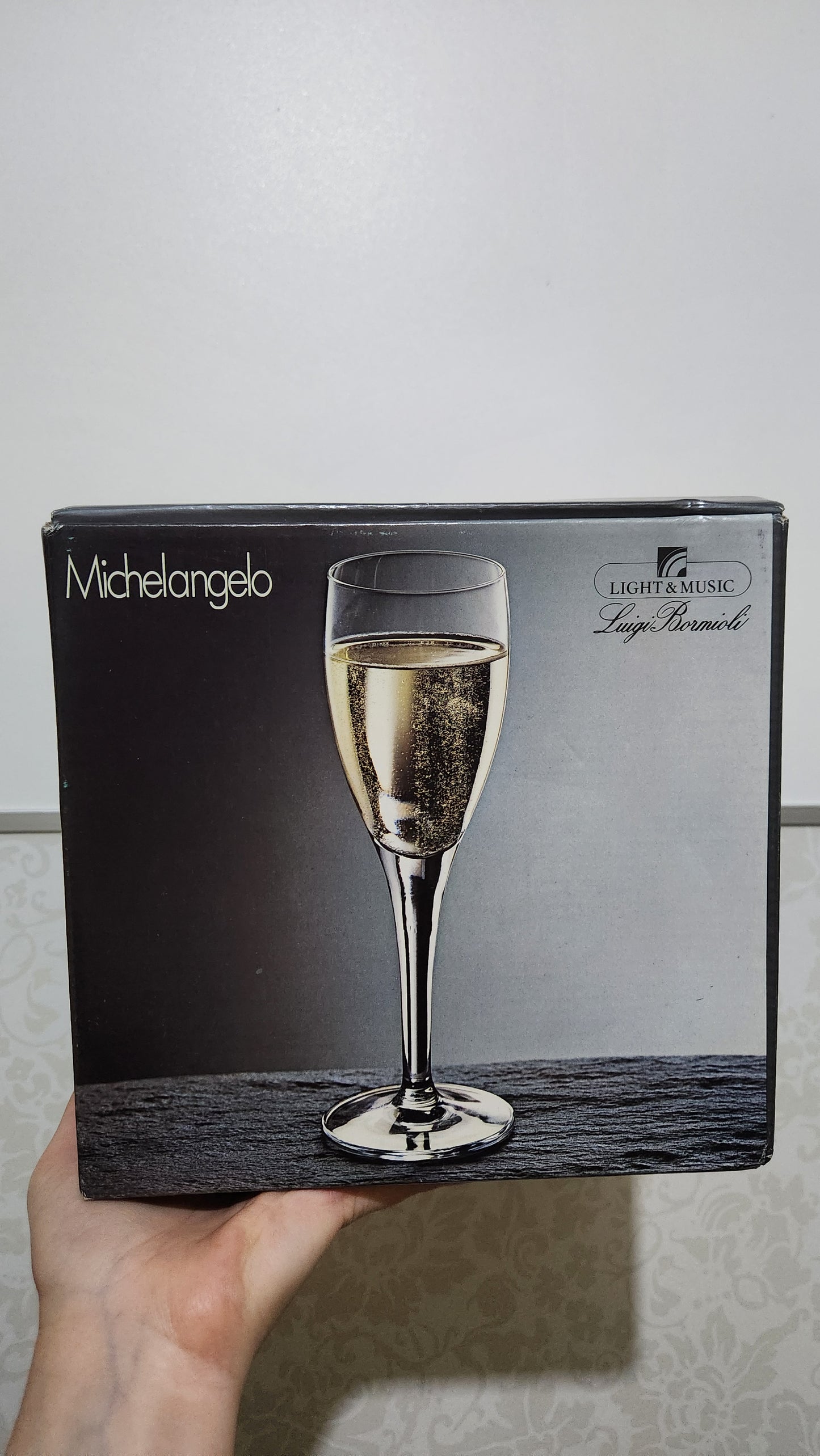 6 Bormioli Michelangelo Sparking Wine/Flute Glasses