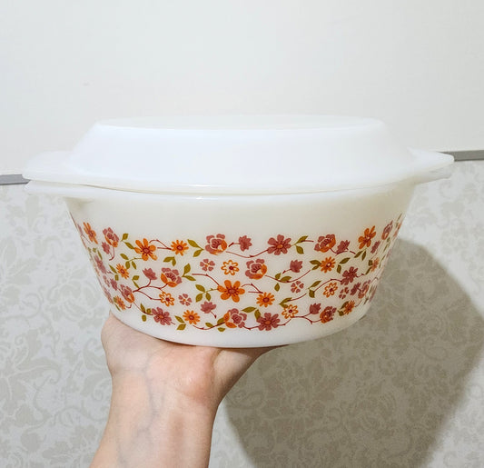 Arcopal France Milk Glass Casserole Dish with Lid