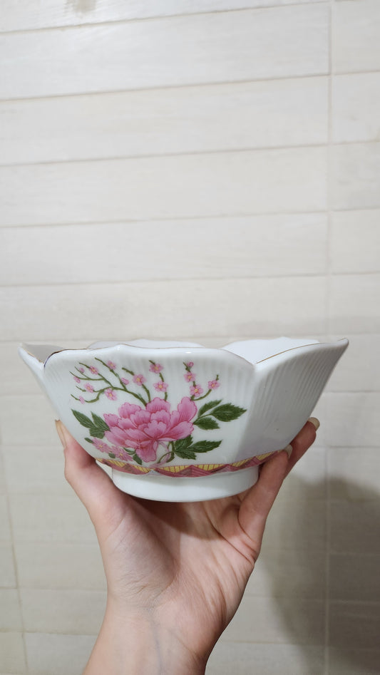 Mingei Japanese Handcrafted Porcelain Lotus Bowl - Floral & Gold Trim