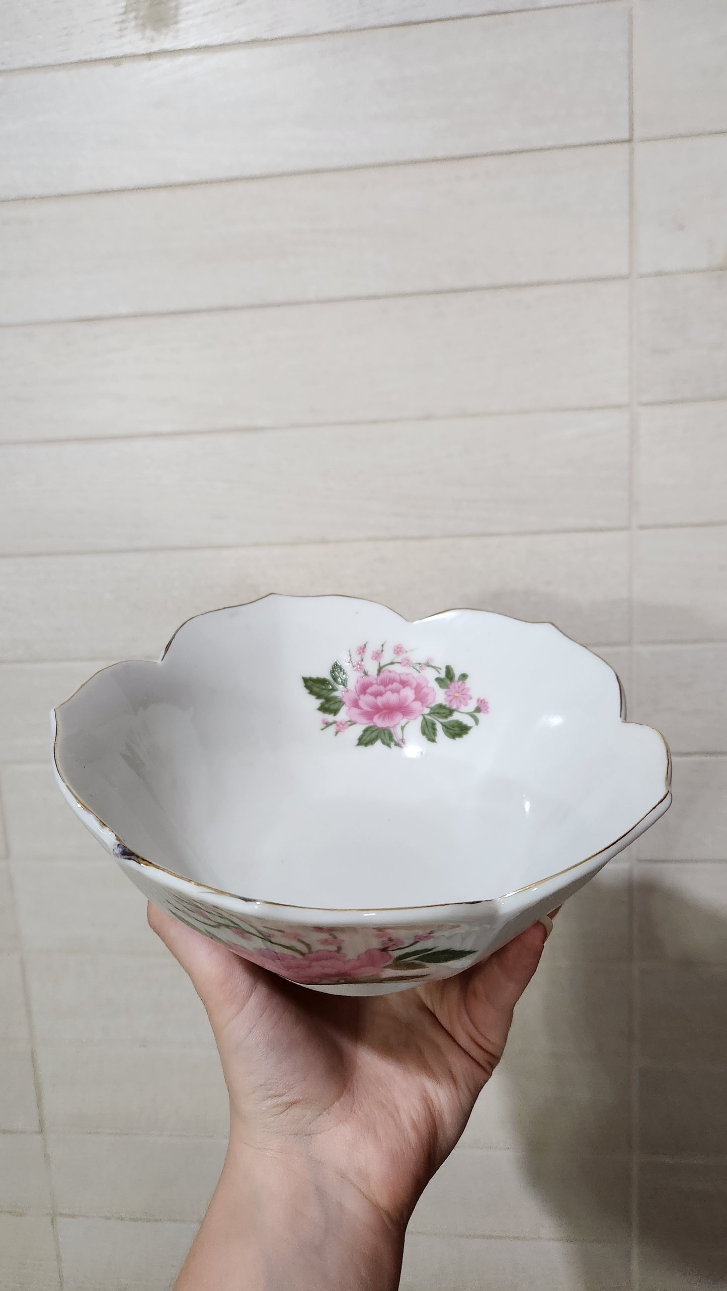 Mingei Japanese Handcrafted Porcelain Lotus Bowl - Floral & Gold Trim