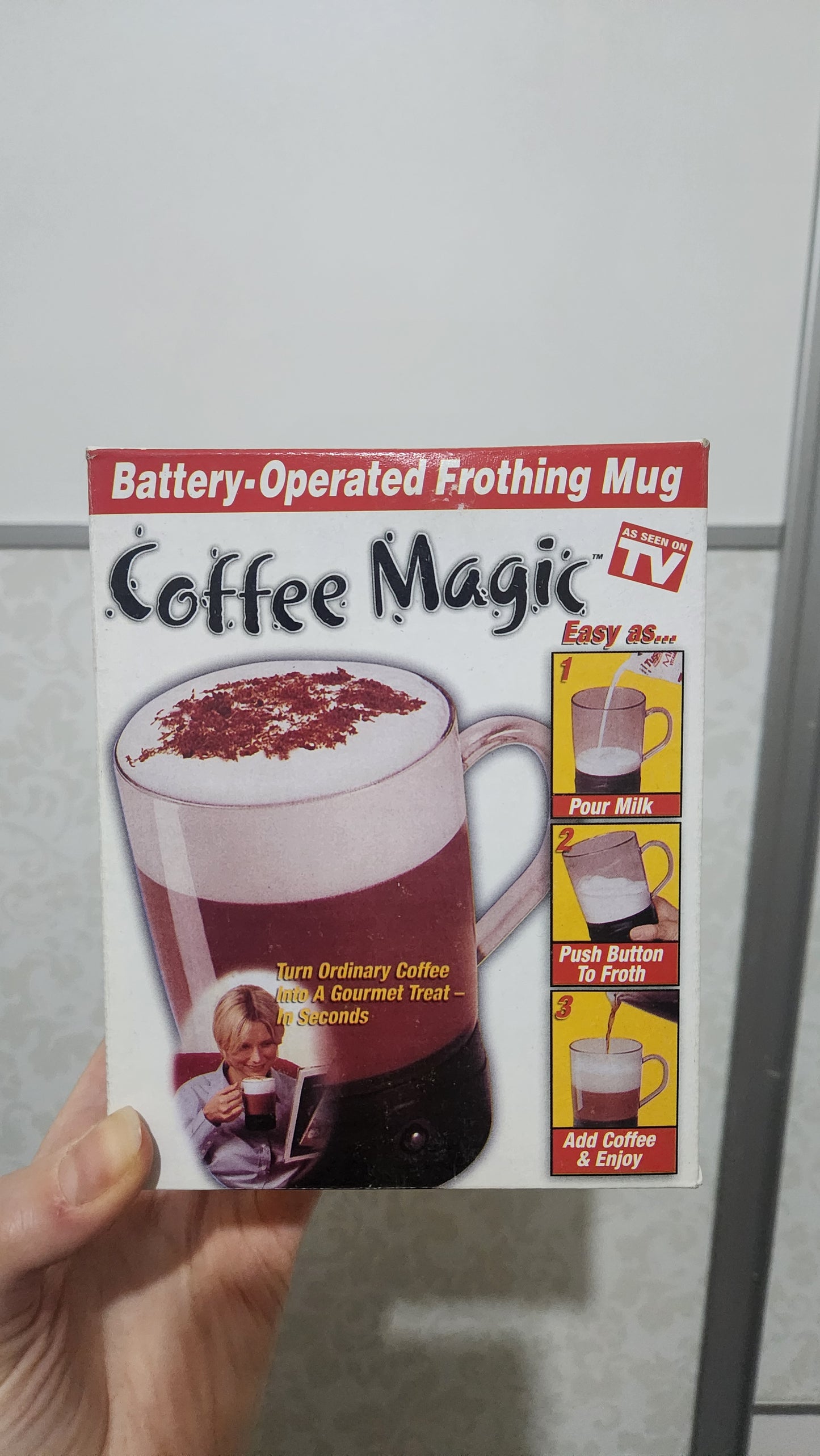 "Coffee Magic" frothing mug