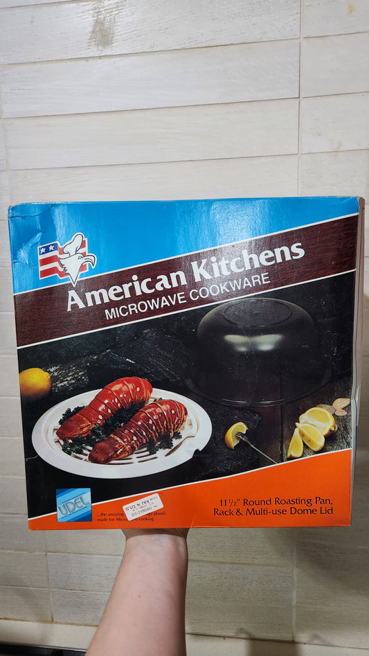 American Kitchens Microwave Cookware - 29 cm Round Roasting Pan, Rack & Dome Lid