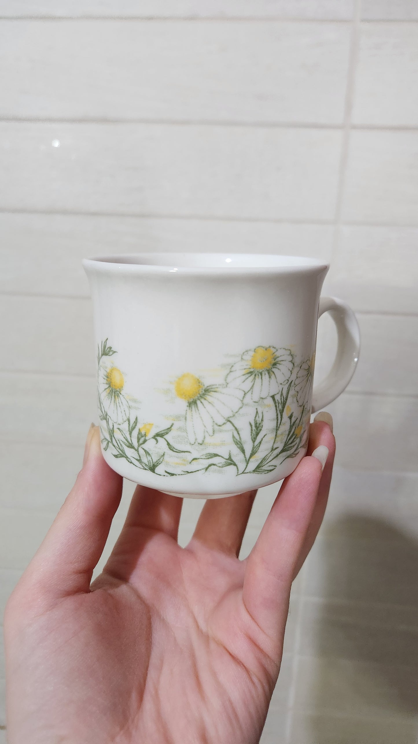 Vintage Churchill England 12pc Tea/Coffee Set - Daisy Pattern