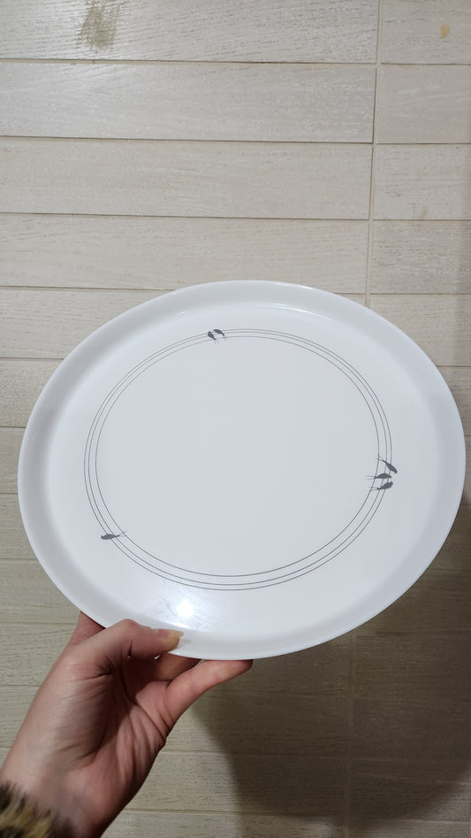 2 Harmonia Spain White Opal Glass Dinner Plates