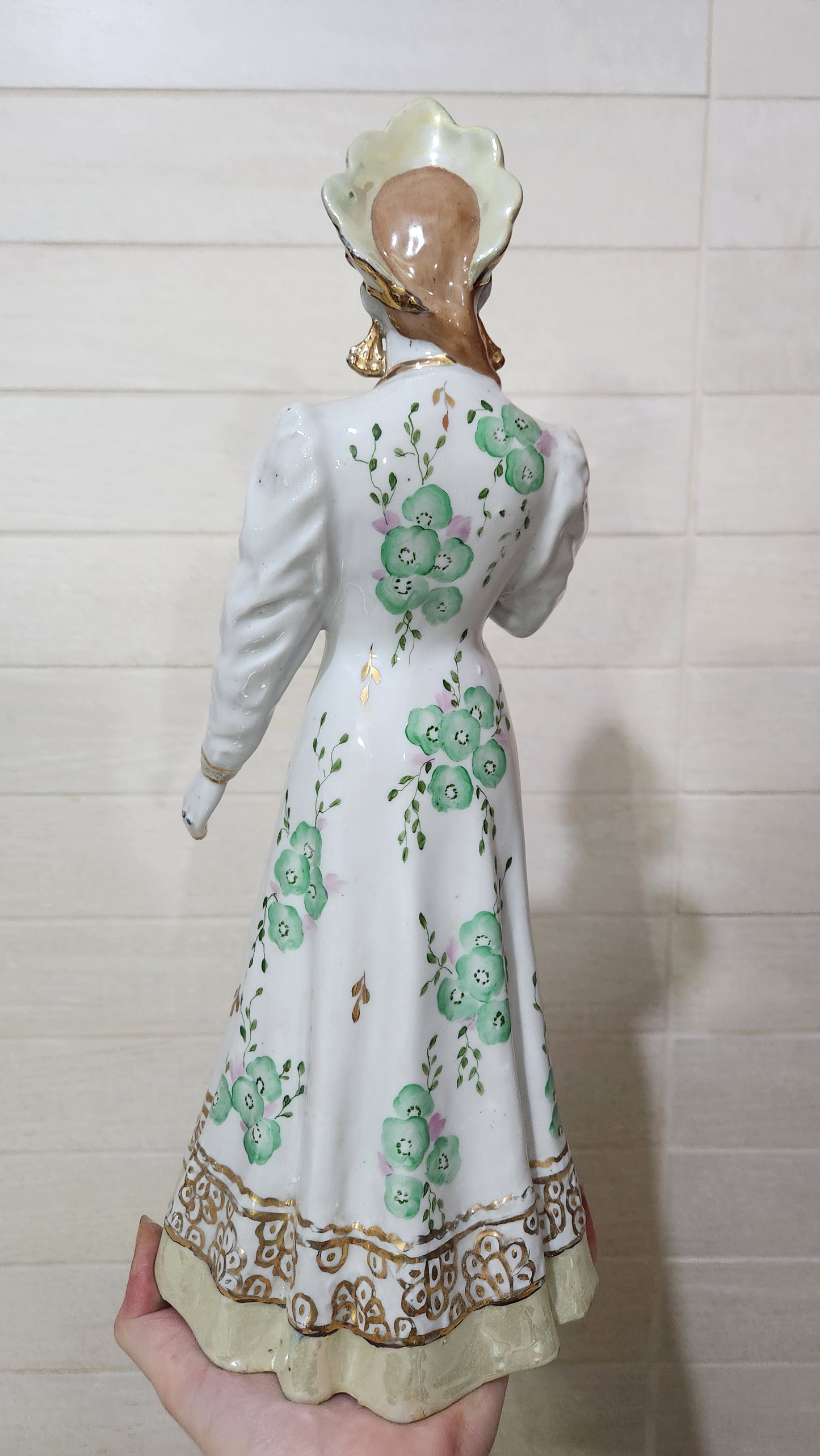 Soviet Porcelain Figurine "Vasilisa the Beautiful" - Dulevo USSR