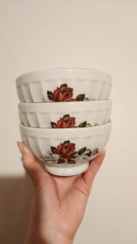Set of 3 Vintage Naaman Porcelain Rose Bowls - Gold Rim