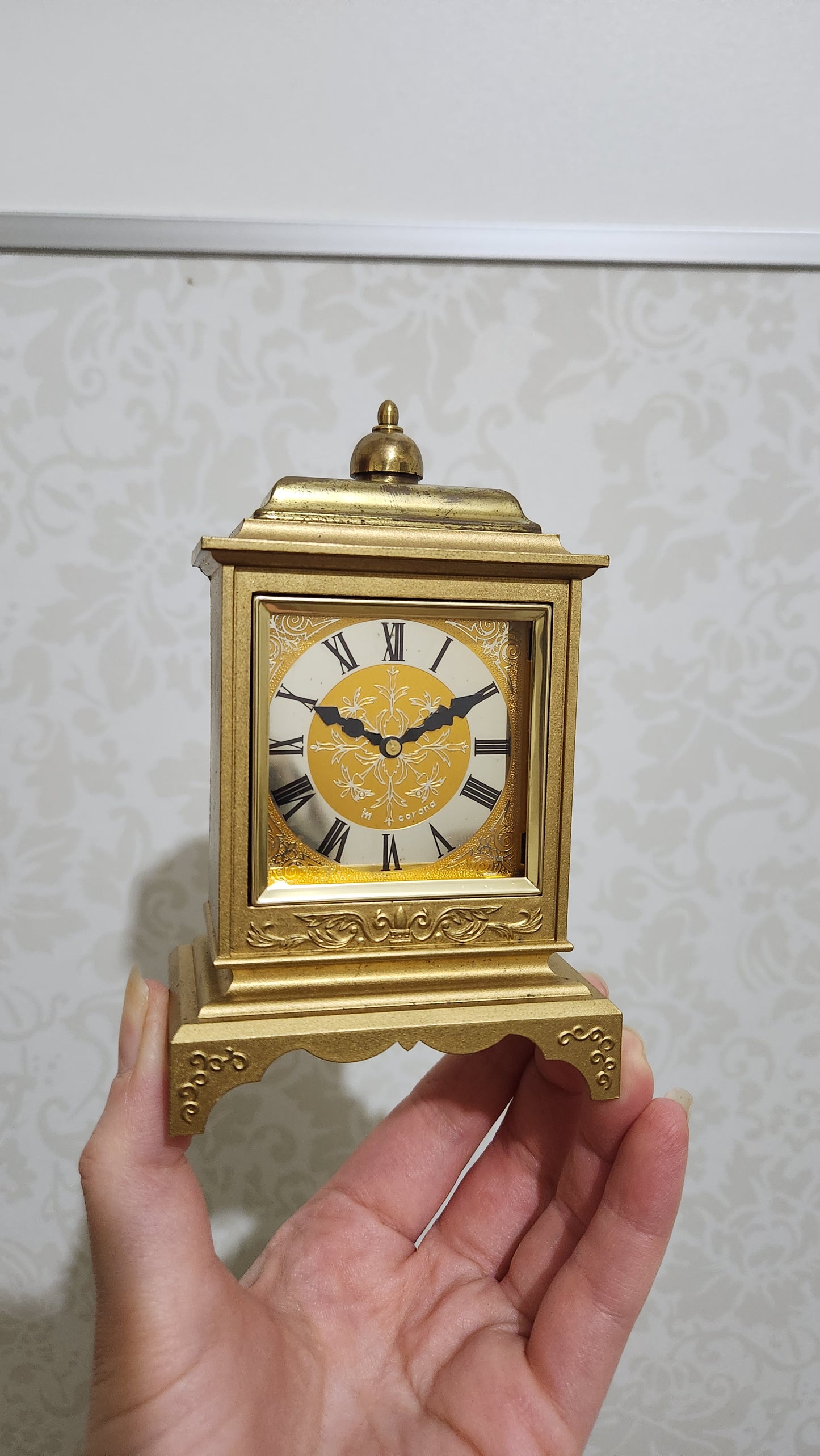 Corona "Carriage Clock" Style Butane Table Lighter