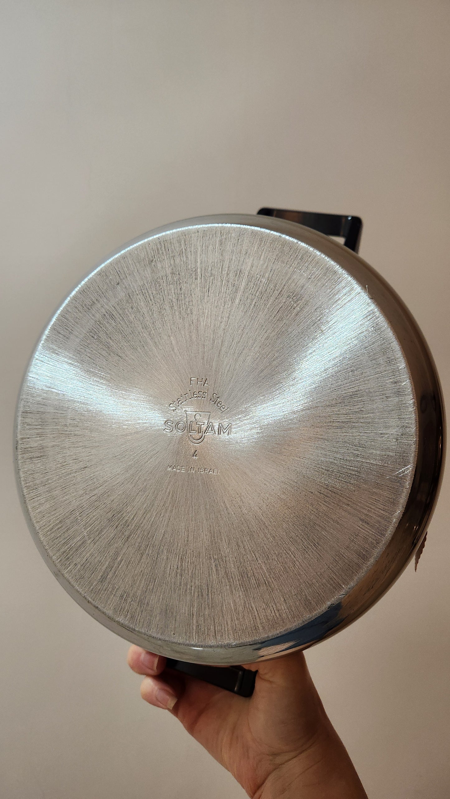 Vintage unused 4 liter soltam stainless steel pot
