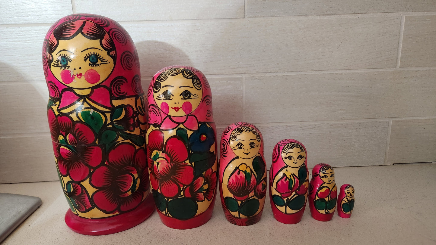 Russian Matryoshka Nesting Dolls - Set of 6
