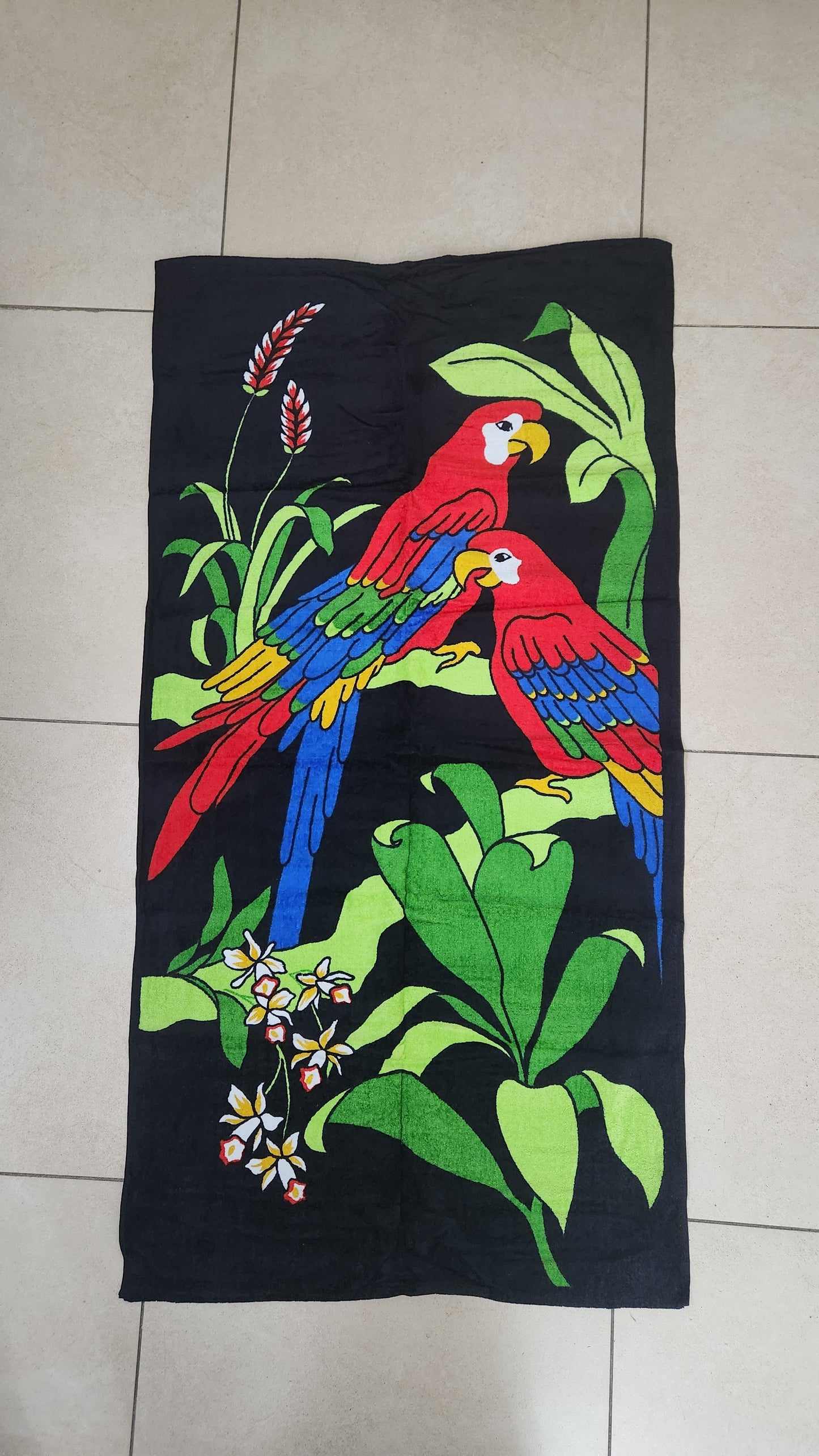 Vintage Tropical Macaw Parrots Beach Towel - Black - 75x150cm