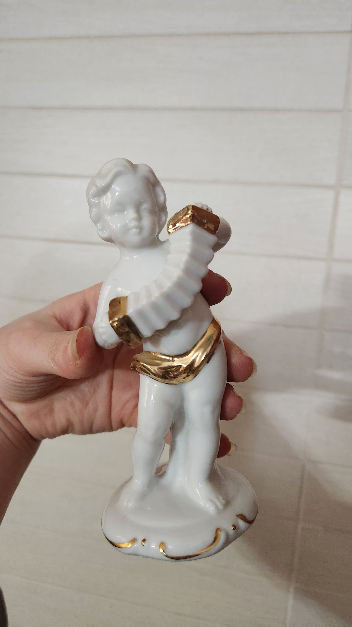 Set of 5 Vintage Fine Porcelain Musical Cherubs/Putti Figurines with Gold Gilt Detail – 14cm