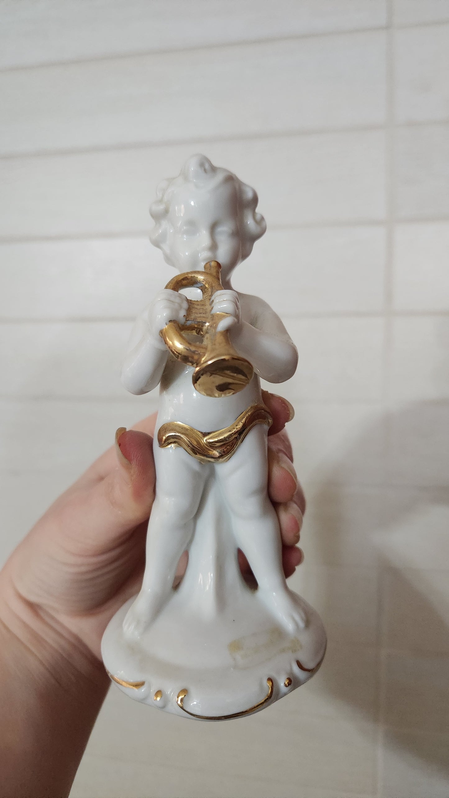 Set of 5 Vintage Fine Porcelain Musical Cherubs/Putti Figurines with Gold Gilt Detail – 14cm