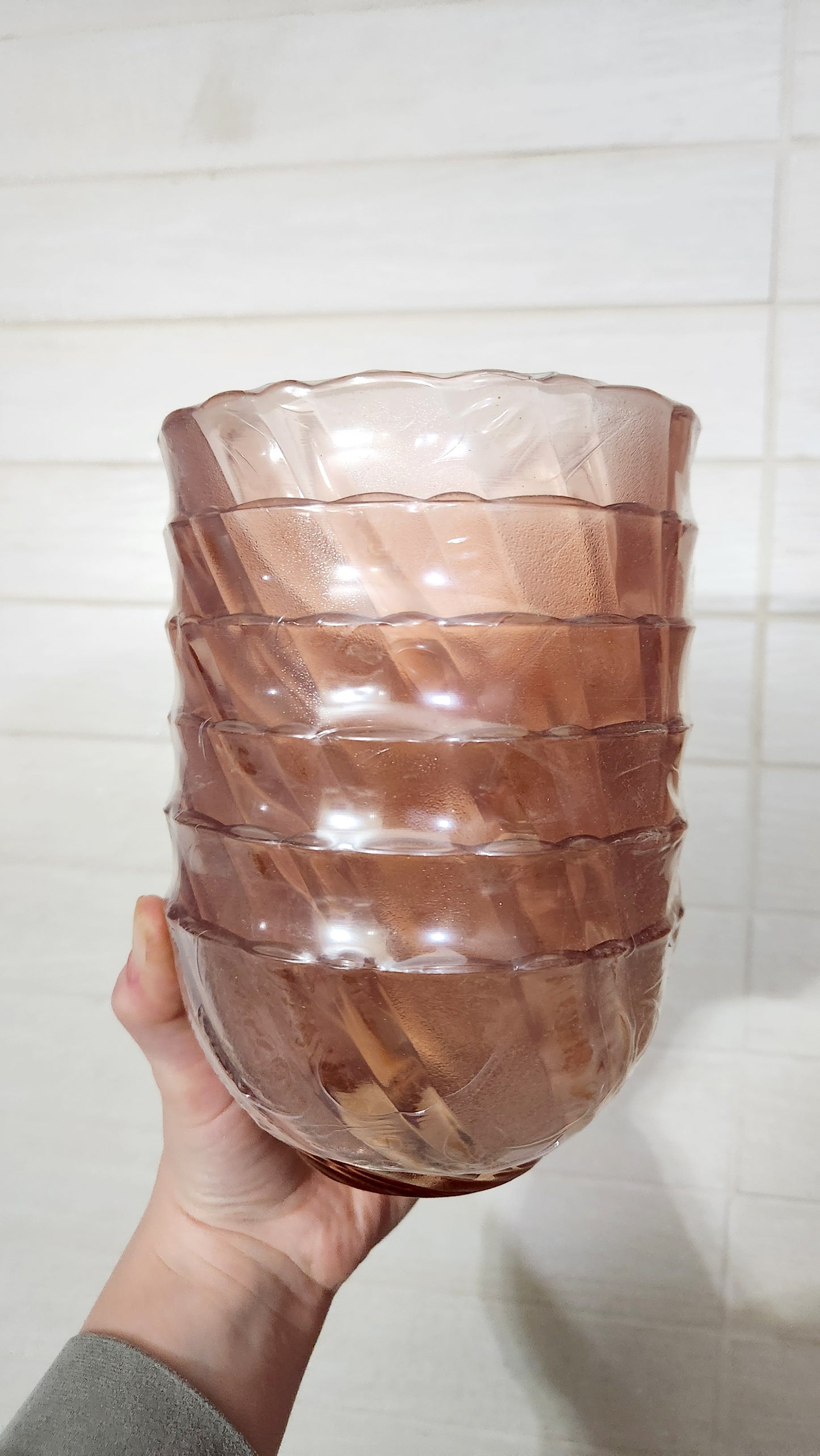 Arcoroc Rosaline Swirl Berry Dishes - 1 Big bowl + 6 small bowls