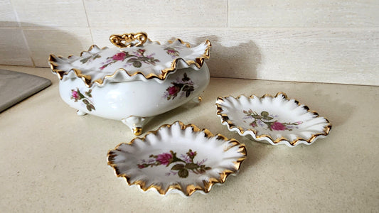 Japanese Footed Porcelain Trinket Box & Scalloped Pin Dishes Set