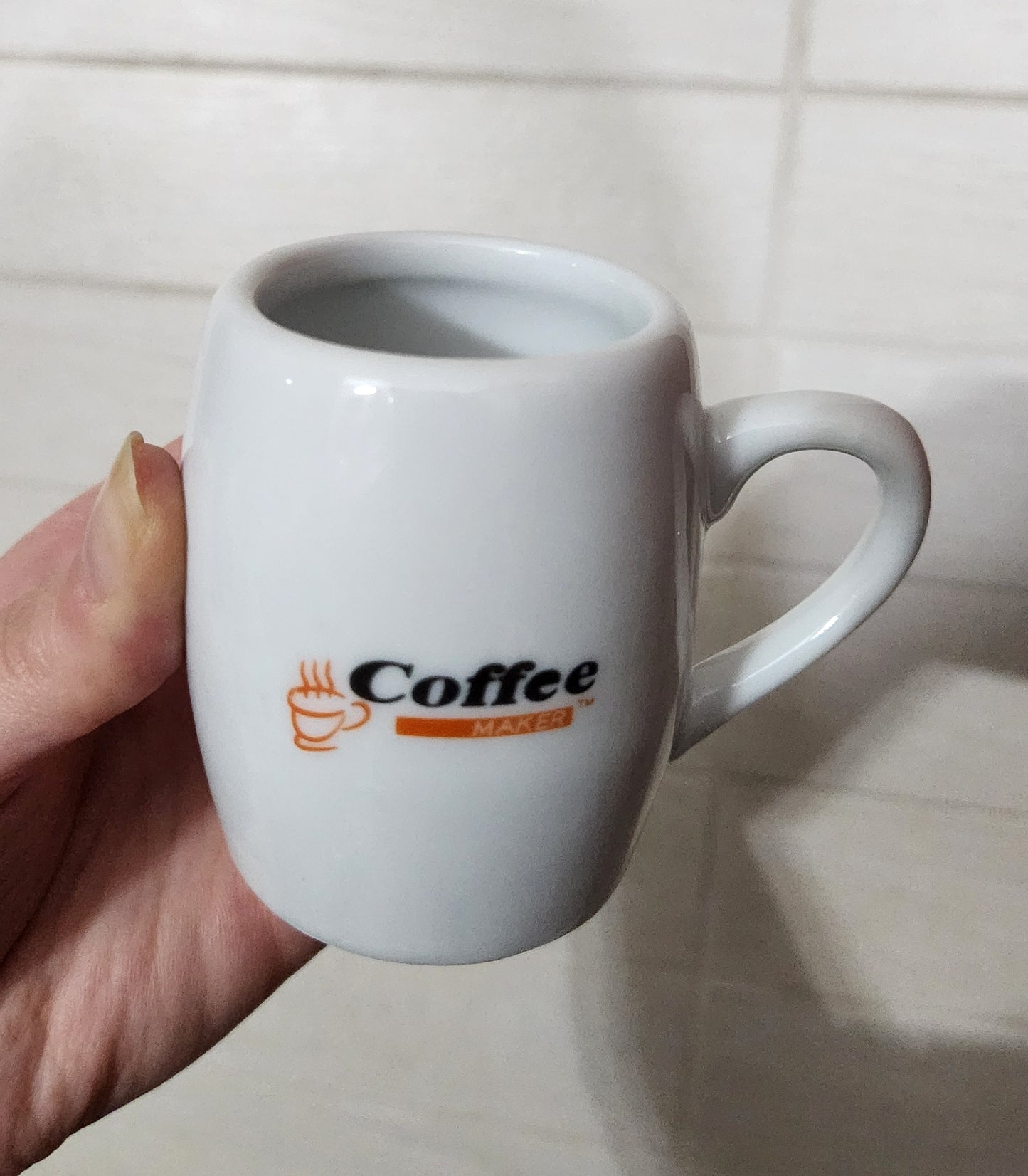 Set of 4 Hillsonic "Coffee Maker" Ceramic Espresso Cups