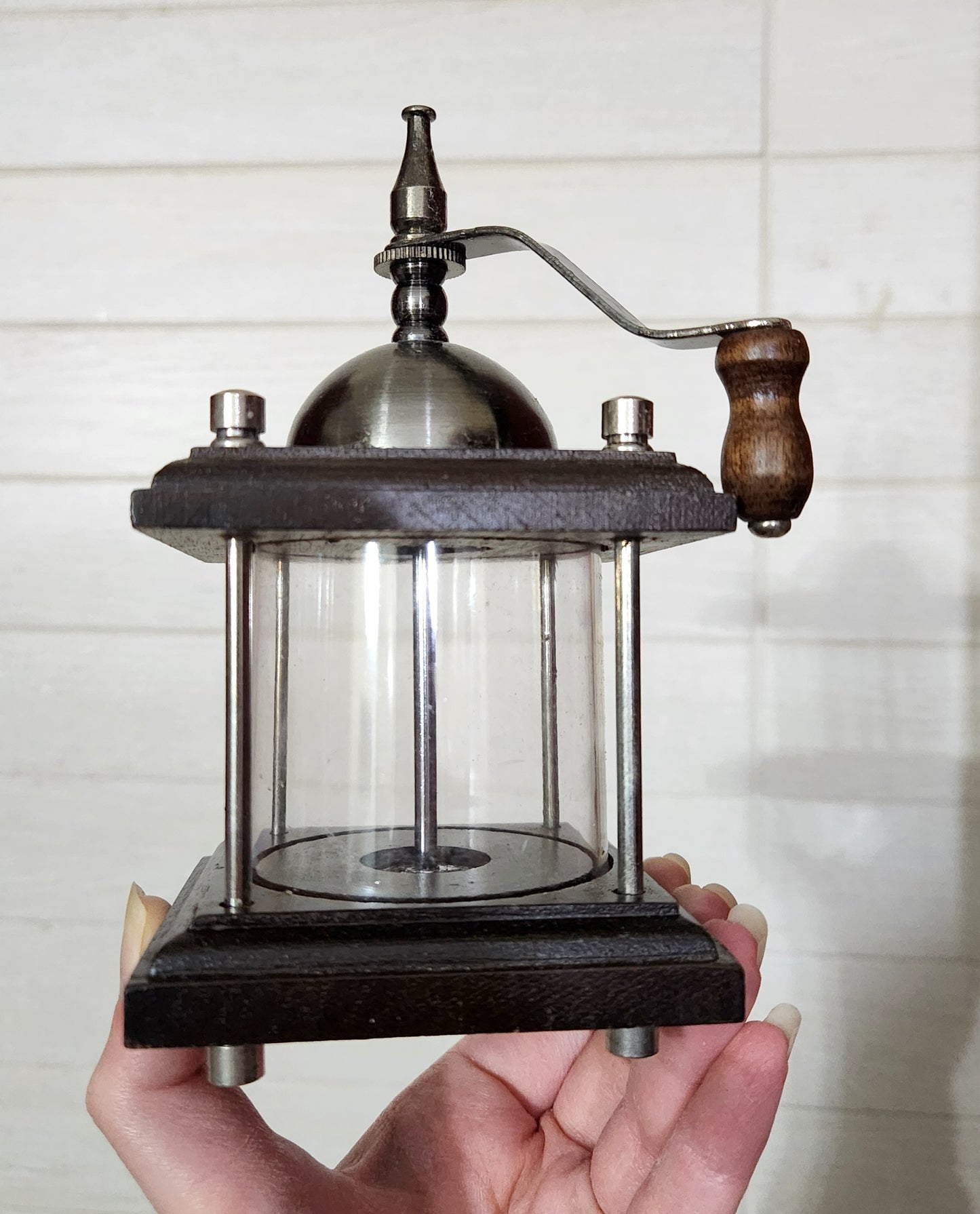 Manual Wooden and Glass Spice/Pepper Grinder
