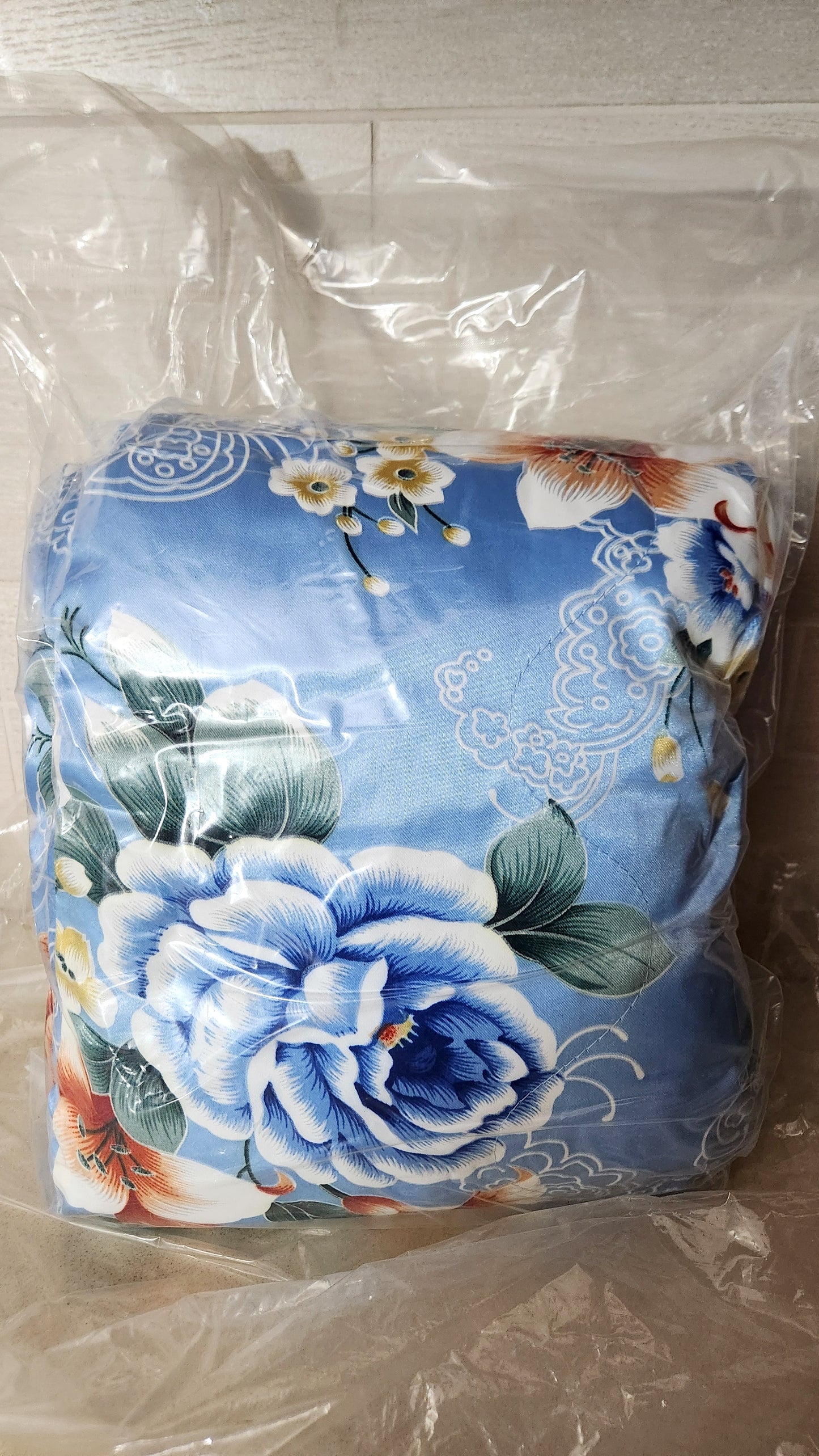 Vintage Blue Floral Satin & Fleece Dual Sided Cozy Blanket 200/220