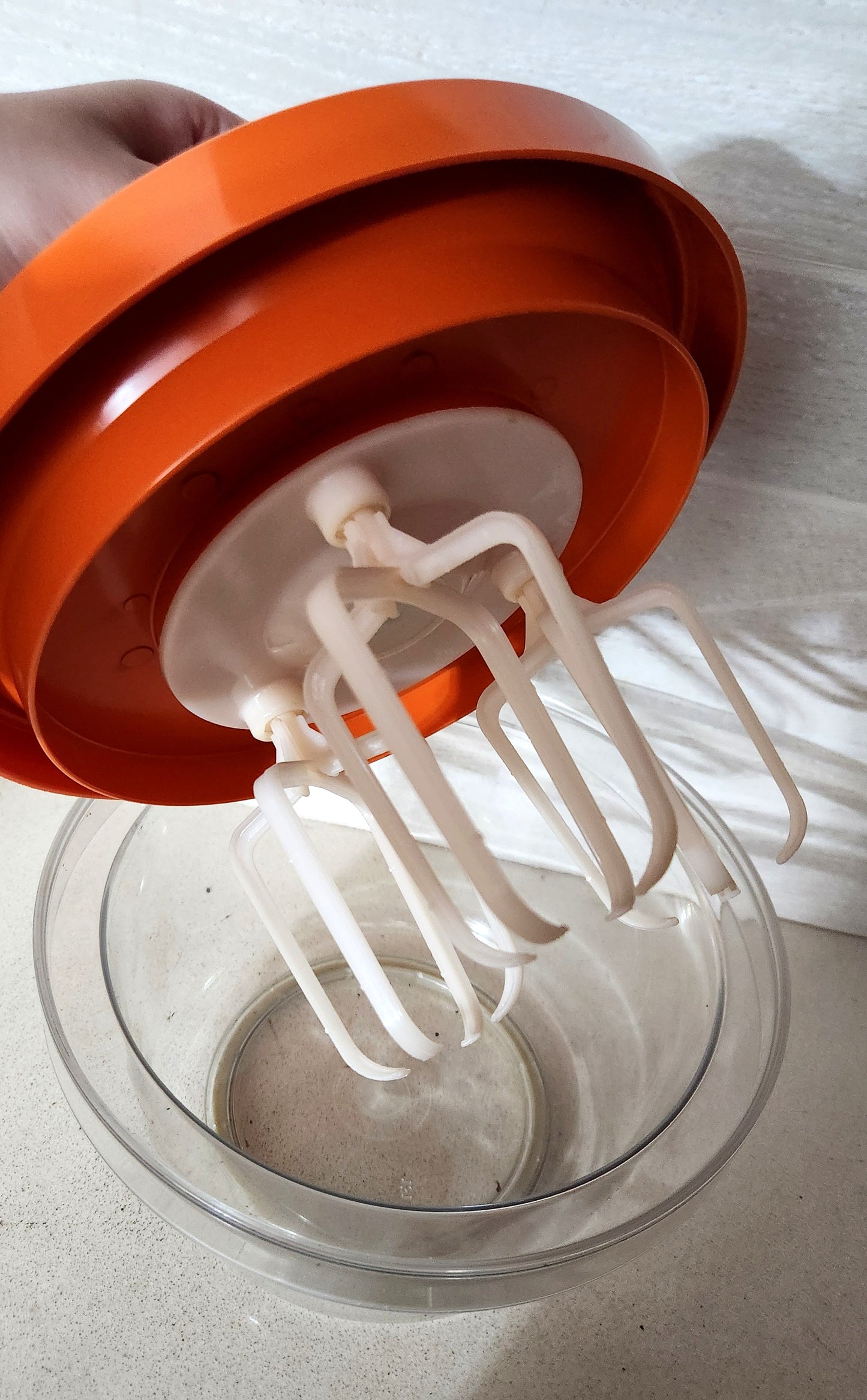 Keter Plastic Mixzaf Manual Hand Mixer